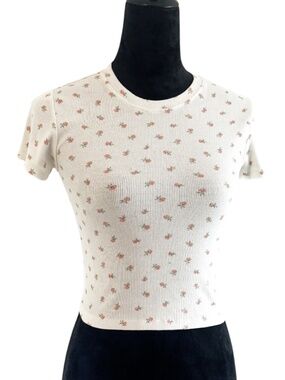 🥝 3 for 35- 95% Cotton Floral Cropped Tee
